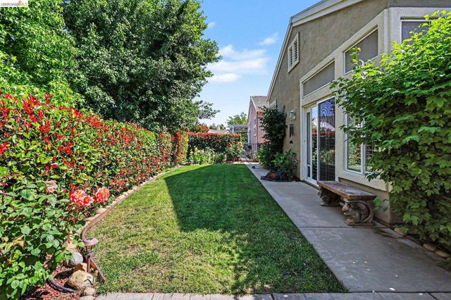 136 Scarlet Way, Brentwood, CA 94513