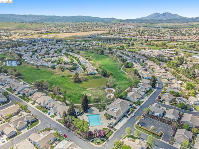 136 Scarlet Way, Brentwood, CA 94513