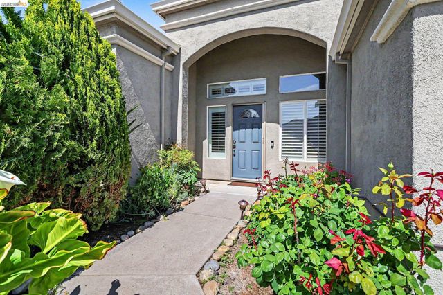 136 Scarlet Way, Brentwood, CA 94513