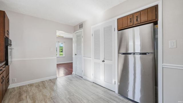 204 W Cromer Avenue, Muncie, IN 47302