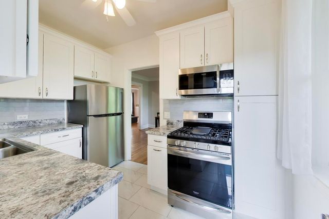 5421 S Dorchester Avenue 2, Chicago, IL 60615