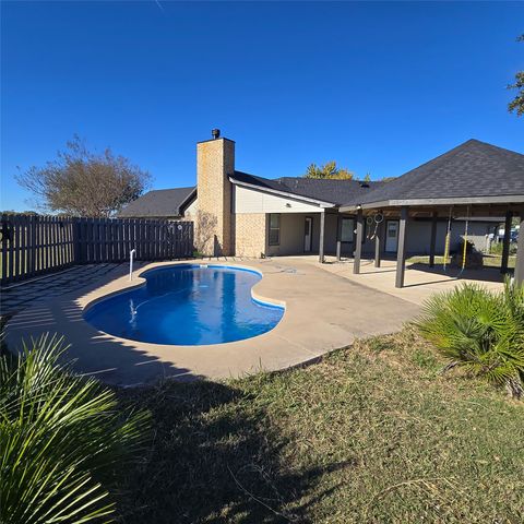 406 Epps Road, Palmer, TX 75152