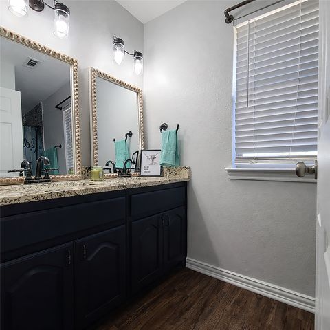 406 Epps Road, Palmer, TX 75152