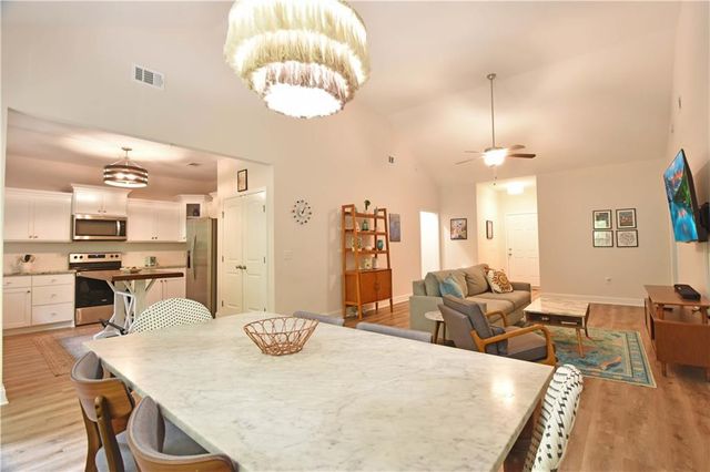 1218 Market Street, Darien, GA 31305