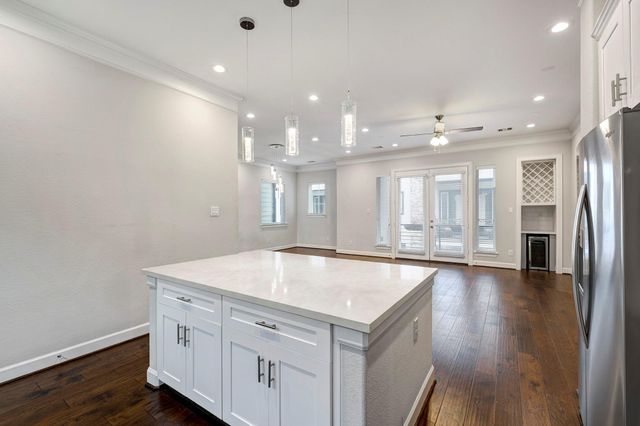 5932 Petty Street B, Houston, TX 77007
