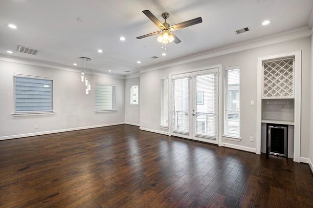 5932 Petty Street B, Houston, TX 77007