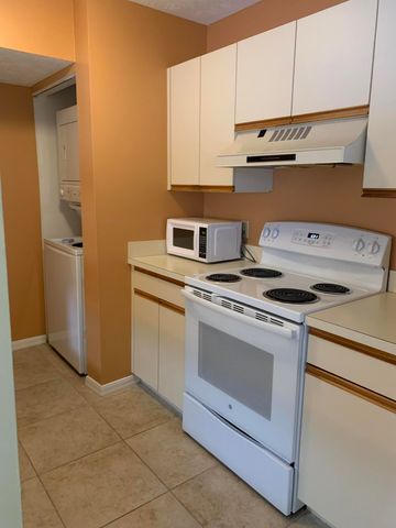 6553 SE Federal Highway 203, Stuart, FL 34997
