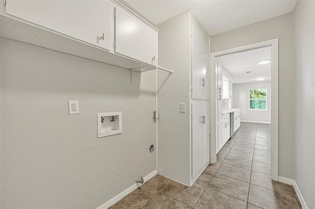 231 Ravenhead Drive, Houston, TX 77034