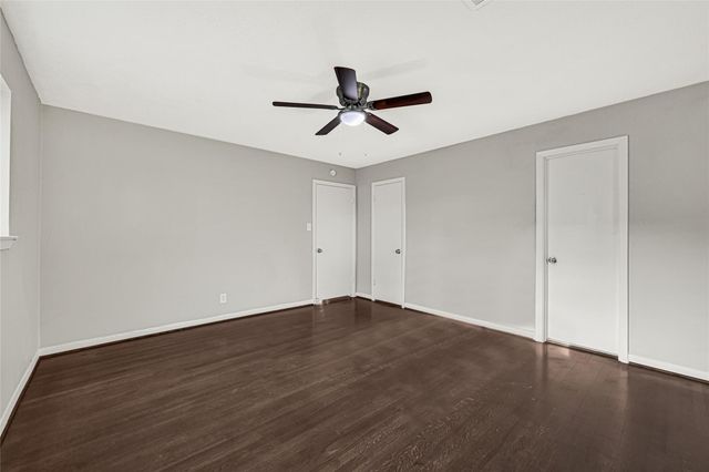 231 Ravenhead Drive, Houston, TX 77034