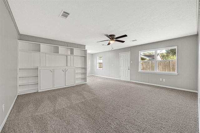 231 Ravenhead Drive, Houston, TX 77034