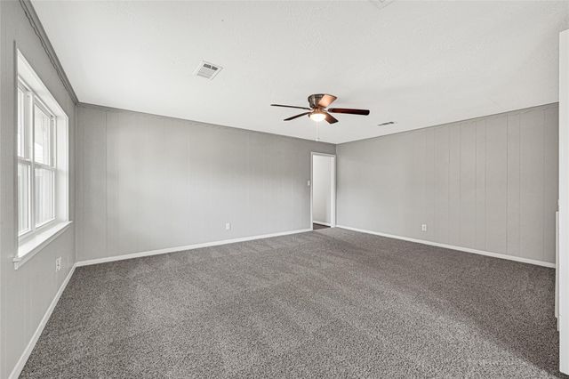 231 Ravenhead Drive, Houston, TX 77034