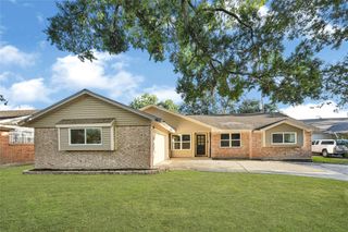 231 Ravenhead Drive, Houston, TX 77034