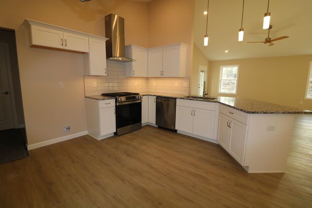 004 Winch Hill Road, Swanzey, NH 03446