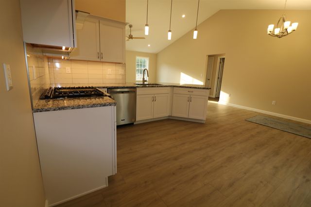 004 Winch Hill Road, Swanzey, NH 03446