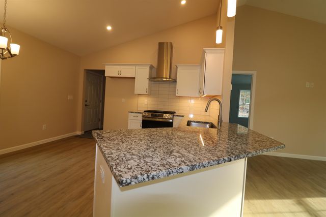 004 Winch Hill Road, Swanzey, NH 03446