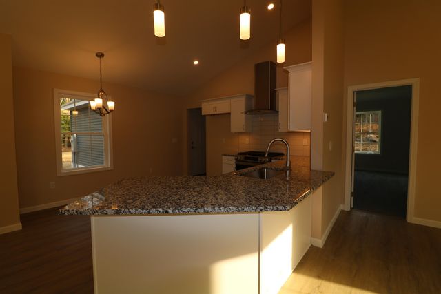 004 Winch Hill Road, Swanzey, NH 03446