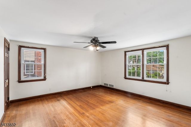 477 Grove St, Rahway City, NJ 07065