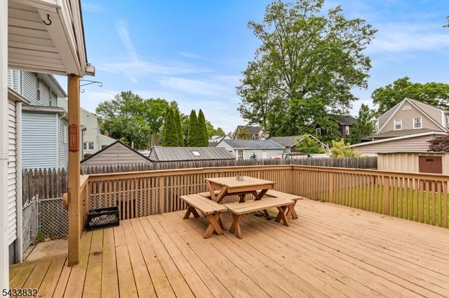477 Grove St, Rahway City, NJ 07065