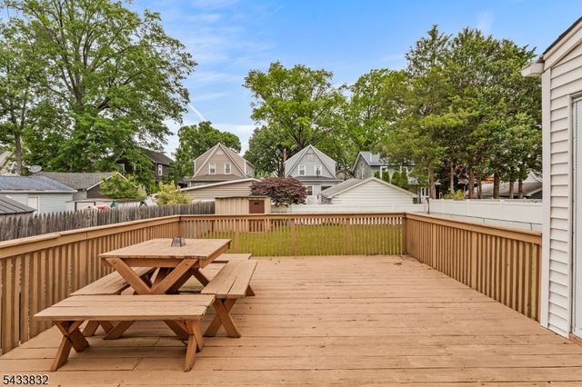 477 Grove St, Rahway City, NJ 07065