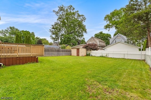 477 Grove St, Rahway City, NJ 07065