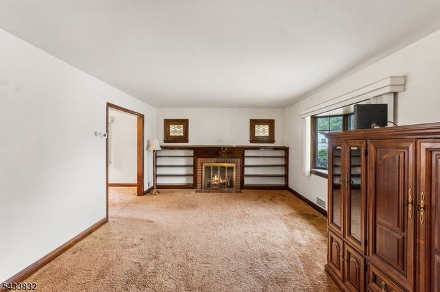 477 Grove St, Rahway City, NJ 07065
