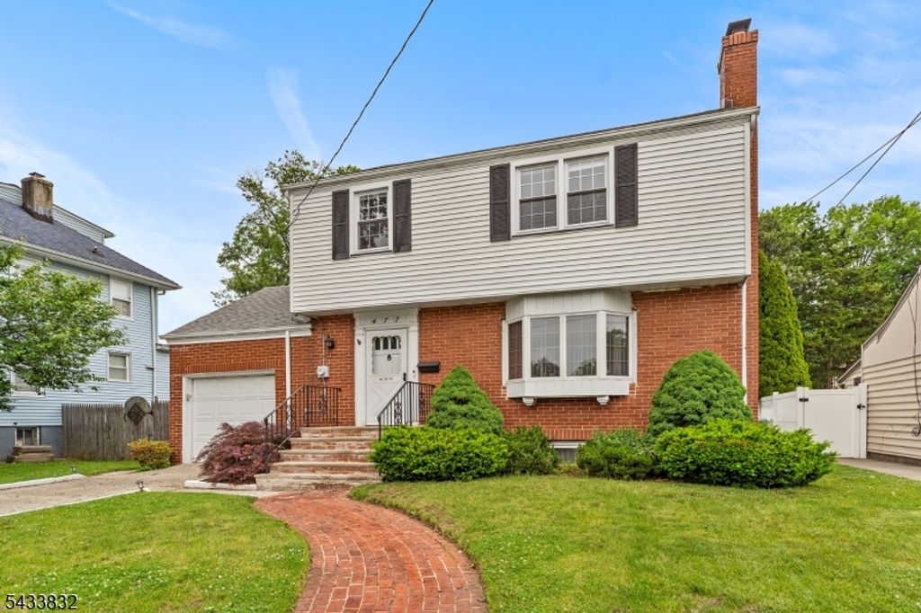 477 Grove St, Rahway City, NJ 07065