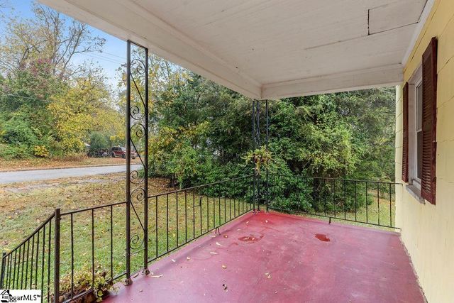 309 Flat Drive, Buffalo, SC 29321
