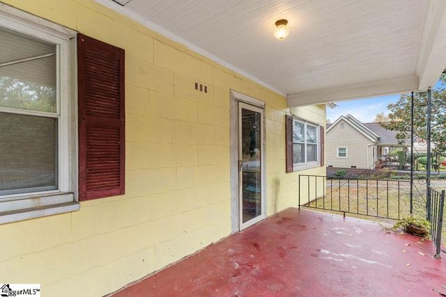 309 Flat Drive, Buffalo, SC 29321
