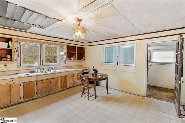 309 Flat Drive, Buffalo, SC 29321