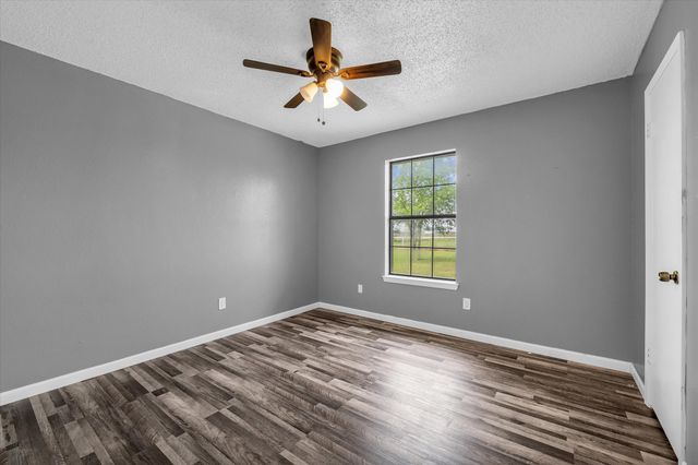 339 S Pleasant Hill Road, Axtell, TX 76624