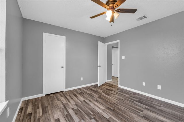 339 S Pleasant Hill Road, Axtell, TX 76624