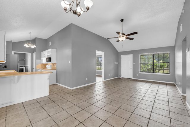 339 S Pleasant Hill Road, Axtell, TX 76624