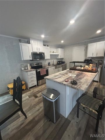 273 Honeysuckle, Fayette, AL 35555