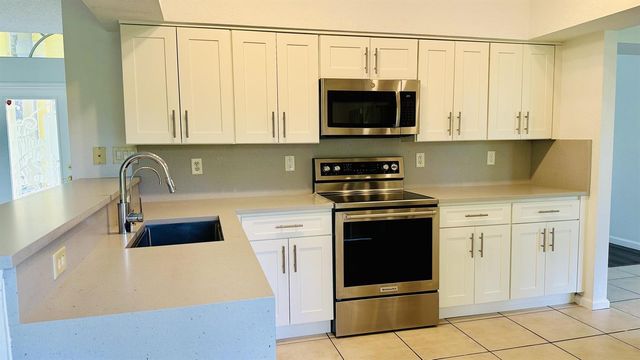 16611 68TH Street N, Loxahatchee, FL 33470