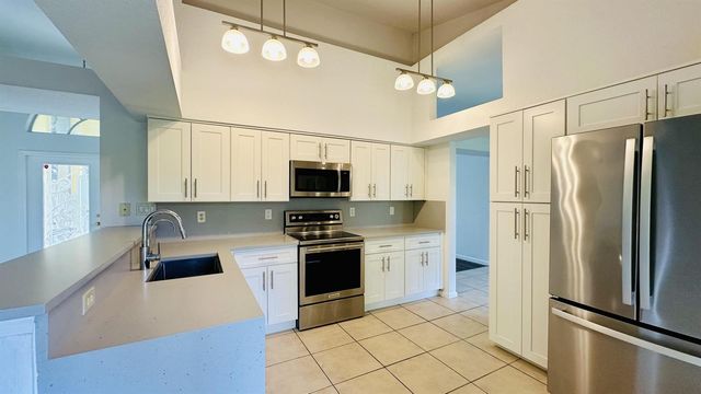 16611 68TH Street N, Loxahatchee, FL 33470