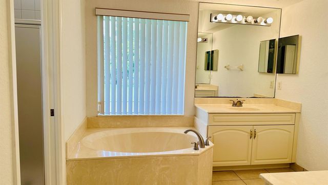 16611 68TH Street N, Loxahatchee, FL 33470
