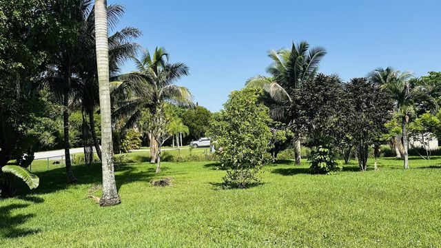 16611 68TH Street N, Loxahatchee, FL 33470
