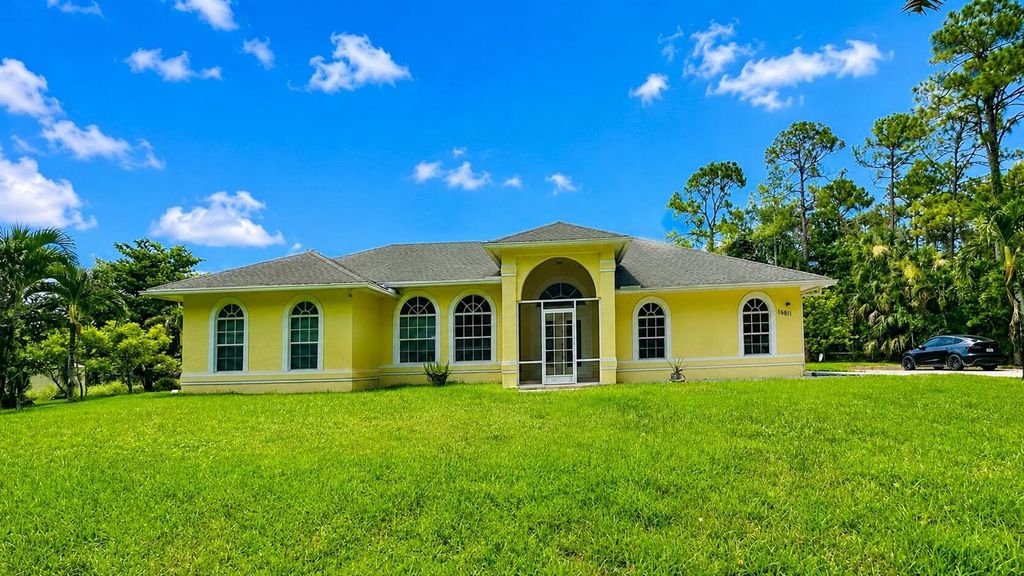 16611 68TH Street N, Loxahatchee, FL 33470