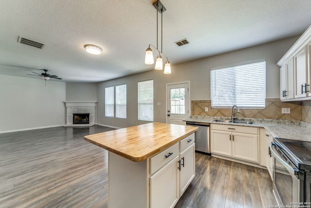 7659 PRESIDIO LEDGE, Boerne, TX 78015