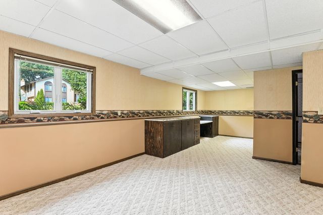 1254 Balsam Trail E, Eagan, MN 55123