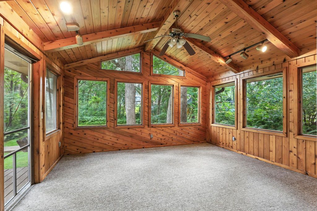 1254 Balsam Trail E, Eagan, MN 55123