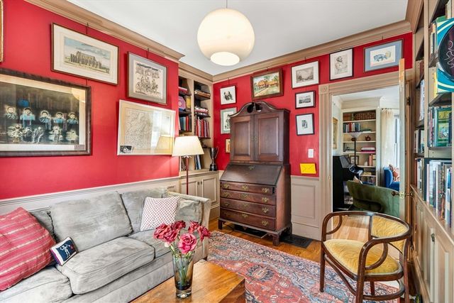 59 Summer St, Salem, MA 01970