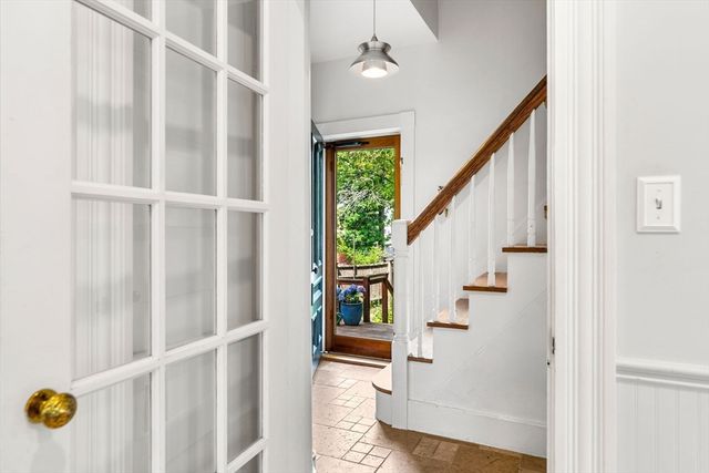 59 Summer St, Salem, MA 01970