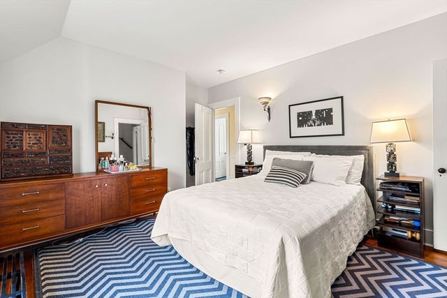 59 Summer St, Salem, MA 01970