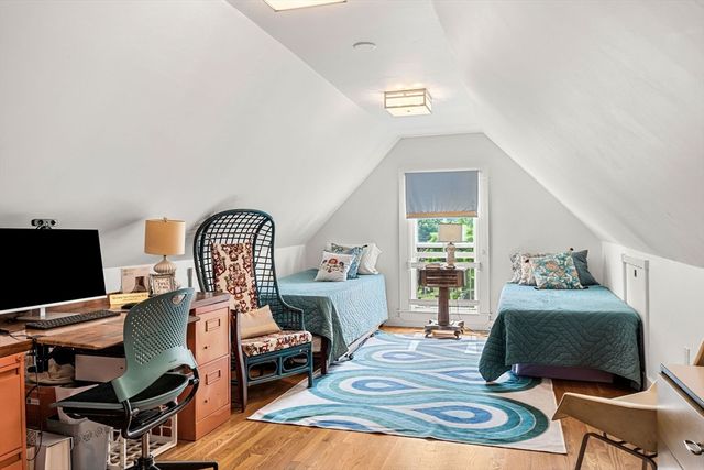 59 Summer St, Salem, MA 01970