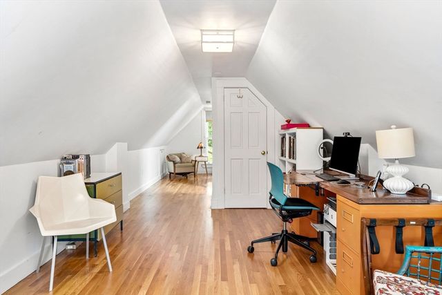 59 Summer St, Salem, MA 01970