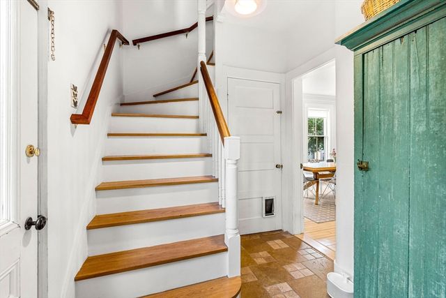 59 Summer St, Salem, MA 01970