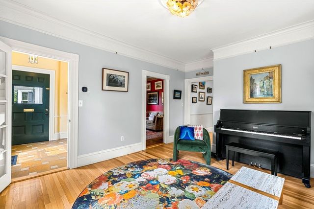 59 Summer St, Salem, MA 01970