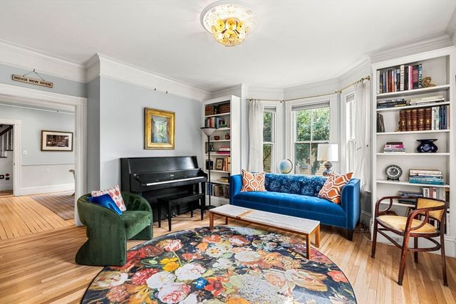59 Summer St, Salem, MA 01970