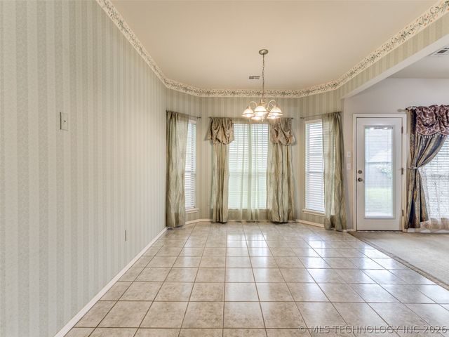 3006 W G Street, Jenks, OK 74037